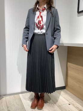 「アイテム（ビジネスシャツ）」を使った、TOKYO SHIRTS OUTLET 福岡マリノアシティ店さん（レディース・164cm）の冬コーディネート