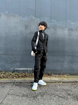 「原宿」｜「アイテム（スニーカー）」を使った、axharajukuさん（メンズ・175cm）の冬コーディネート