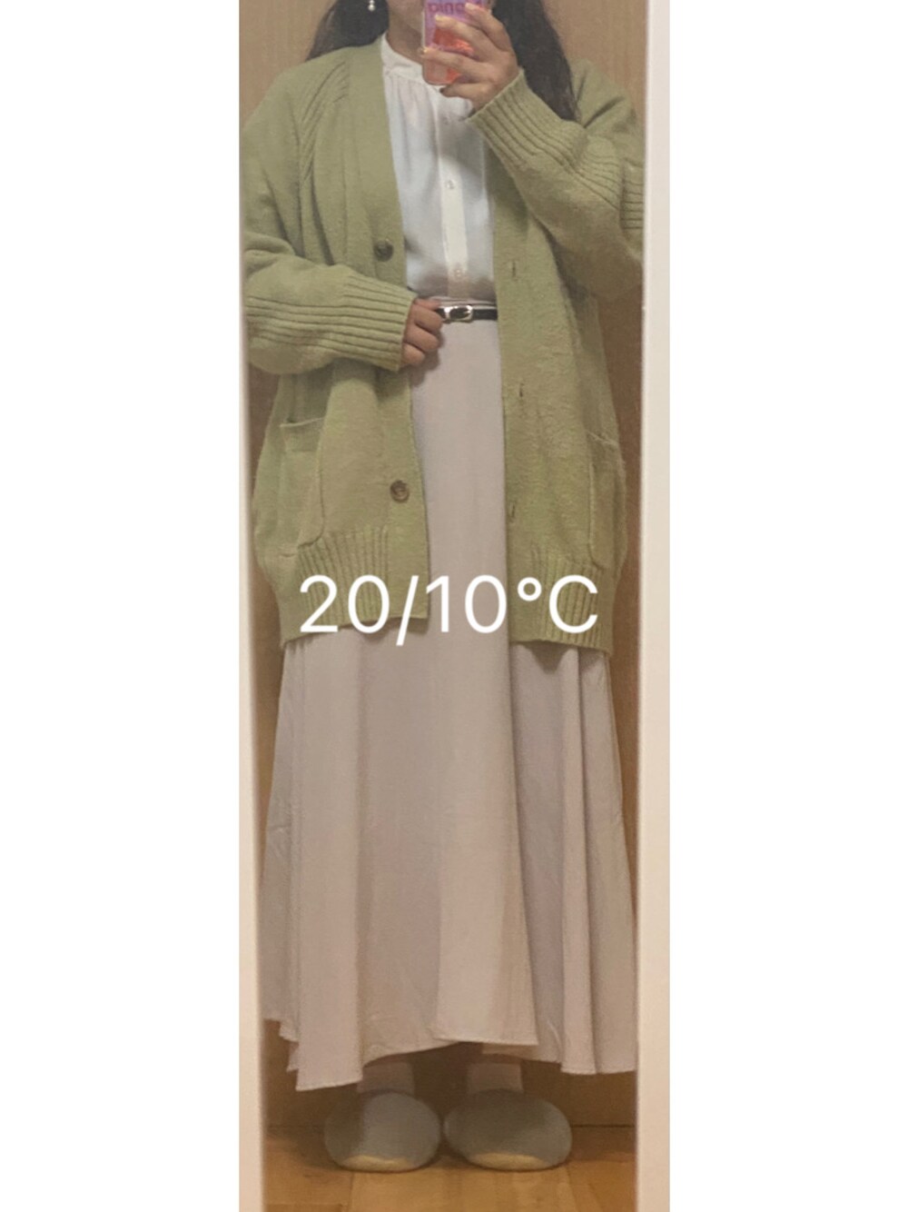 「しまむらのterawear emu（カーディガン/ボレロ、グリーン系）」を使った、naomiさん（レディース・158cm）の秋コーディネートの1枚目の写真