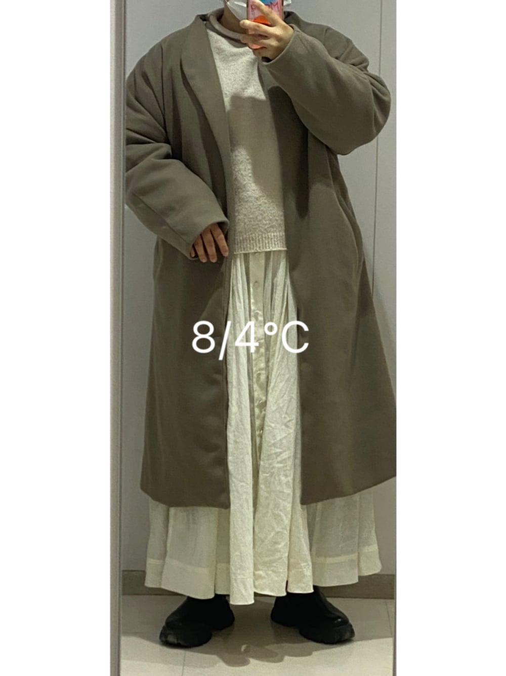「しまむらのFWBツキノーカラーコート（ノーカラーコート、グレー系）」を使った、naomiさん（レディース・158cm）の冬コーディネートの1枚目の写真