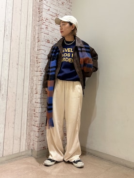 「アイテム（ストール/ショール）」を使った、KOHARUさん（レディース・157cm・20代）の秋コーディネート