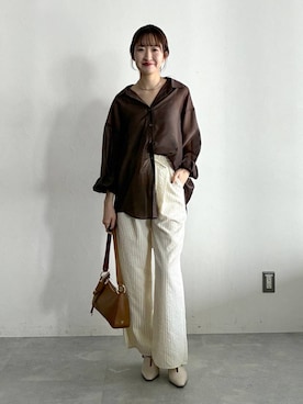 「mysty woman（ミスティウーマン）のバックデザインシアーシャツ574355（シャツ/ブラウス、ブラウン系）」を使った、ひ　な　たさん（レディース・160cm）の春コーディネート