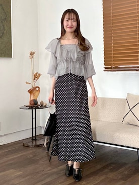 「mysty woman（ミスティウーマン）のカーブネックカフ 595936（ネックレス、シルバー系）」を使った、ひ　な　たさん（レディース・160cm）の春コーディネート