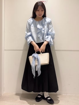 「SENSE OF PLACE by URBAN RESEARCH（センスオブプレイスバイアーバンリサーチ）のラッフルブラウス（シャツ/ブラウス、ブルー系）」を使った、はつねさん（レディース・159cm）の春コーディネート