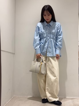 「SENSE OF PLACE by URBAN RESEARCH（センスオブプレイスバイアーバンリサーチ）のシャーリングデザインシャツ（シャツ/ブラウス、ブルー系）」を使った、はつねさん（レディース・159cm）の春コーディネート
