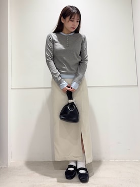 「SENSE OF PLACE by URBAN RESEARCH(センスオブプレイスバイアーバンリサーチ)の『洗濯可』ヘンリーネックレイヤードトップ(Tシャツ/カットソー、グレー系)」を使った、はつねさん(レディース・159cm)の春コーディネート