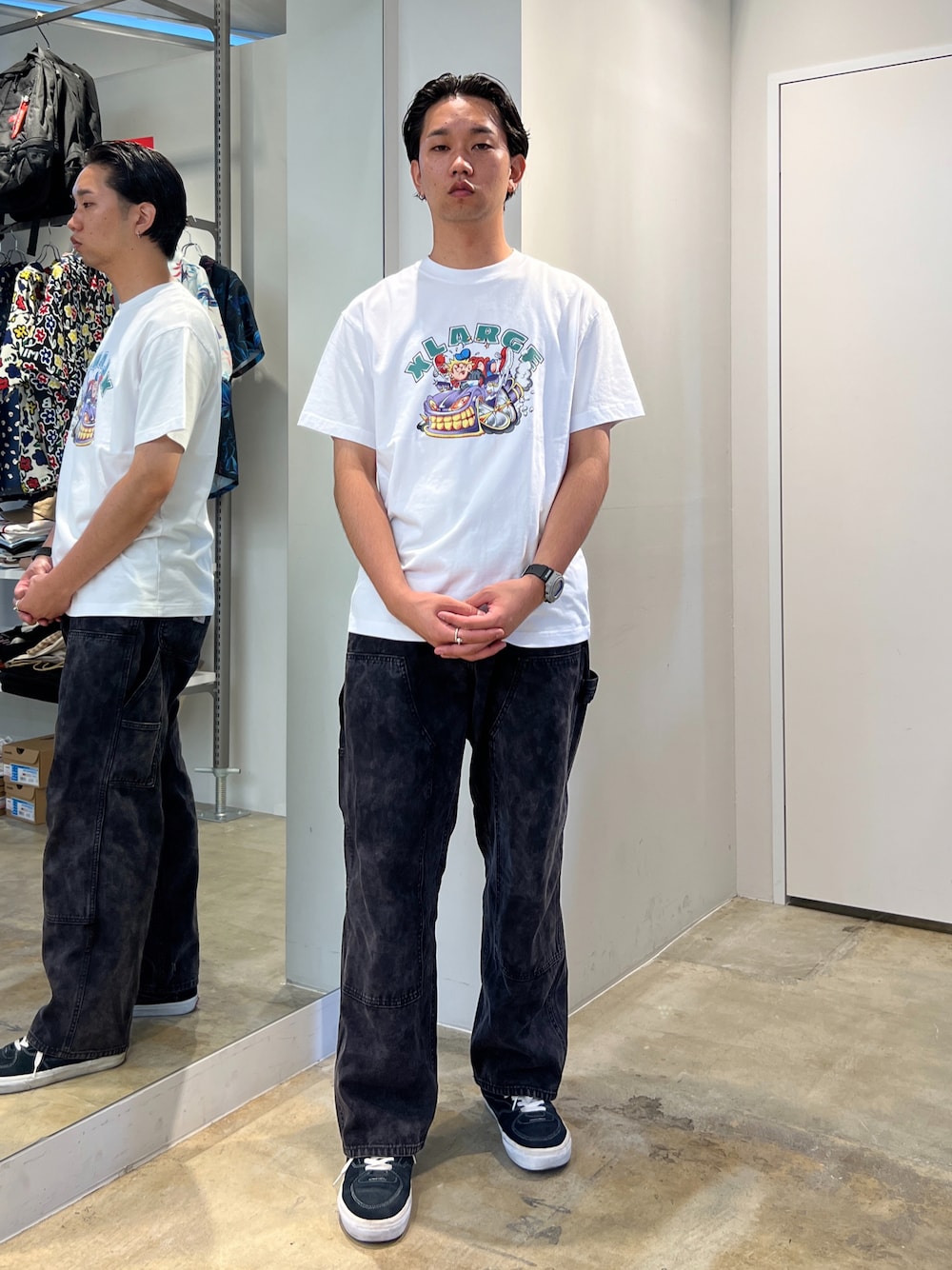 「XLARGE」｜「XLARGEのRECKLESS DRIVING S/S TEE（Tシャツ/カットソー、ホワイト系）」を使った、横南 丈さん（メンズ・175cm）の夏コーディネートの1枚目の写真