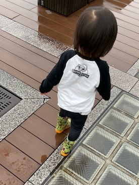 「アイテム（レインシューズ、グリーン系）」を使った、ruirui2019さん（キッズ・90cm）の秋コーディネート