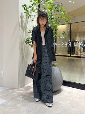 「ITEMS URBANRESEARCH（アイテムズ アーバンリサーチ）のイージーワイドストレートパンツ（その他パンツ）」を使った、YUKI ♪ さん（レディース・160cm・30代）の秋コーディネート