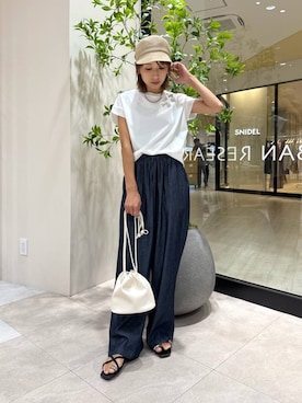 「ITEMS URBANRESEARCH（アイテムズ アーバンリサーチ）のバックタックフレンチプルオーバー（Tシャツ/カットソー）」を使った、YUKI ♪ さん（レディース・160cm）の夏コーディネート
