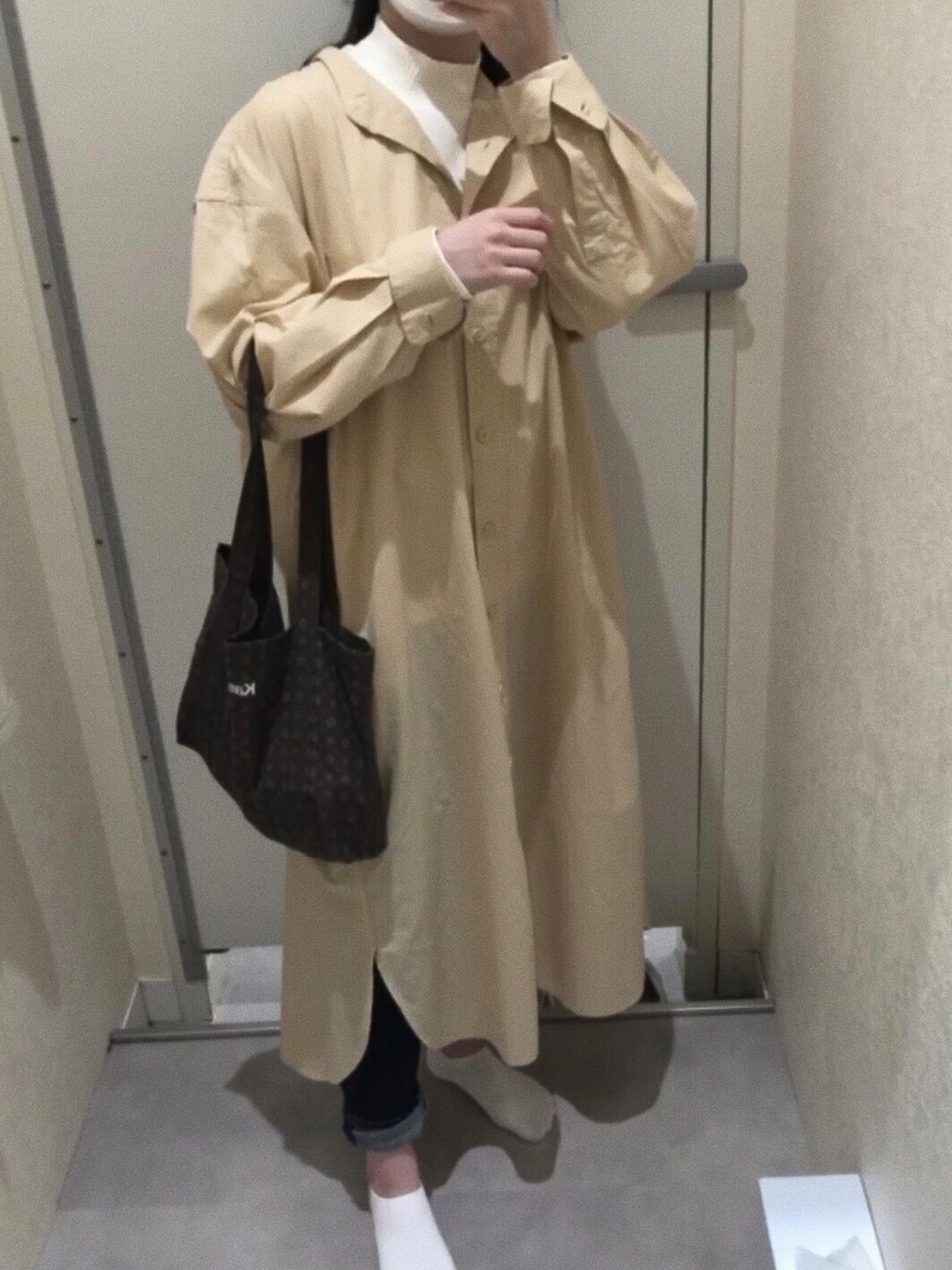 「wearhalloween2021、秋冬コーデ」｜「KastaneのSHOP BAG 小 スカーフL（トートバッグ、ブラウン系）」を使った、00msb2さん（レディース・145cm）の秋コーディネートの1枚目の写真