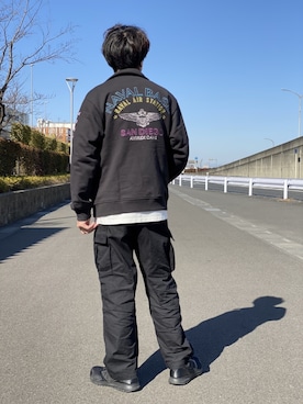 「刺繍」｜「アイテム（ミリタリージャケット）」を使った、天野さん（メンズ・168cm）の冬コーディネート
