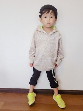 「MAD FOOT（マッドフット）のアイテム」を使った、むすこさん（キッズ・100cm）の秋コーディネート