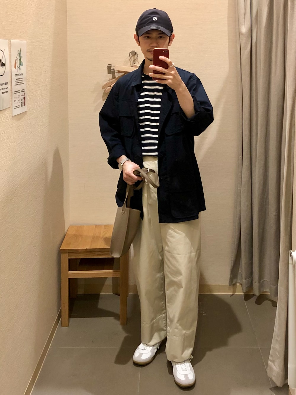 「GERMAN TRAINERのアイテム（スニーカー、ホワイト系）」を使った、漸さん（メンズ・172cm）の秋コーディネートの1枚目の写真