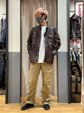 「AVIREX（アヴィレックス）のアイテム（スリッポン）」を使った、お！お！た！さん（メンズ・176cm）の秋コーディネート