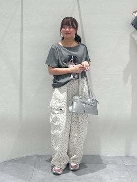 「w closet（ダブルクローゼット）の【低身長/高身長サイズあり】2WAYカーゴパンツ（その他パンツ、イエロー系）」を使った、かい／kai_wcloさん（レディース・150cm）の秋コーディネート