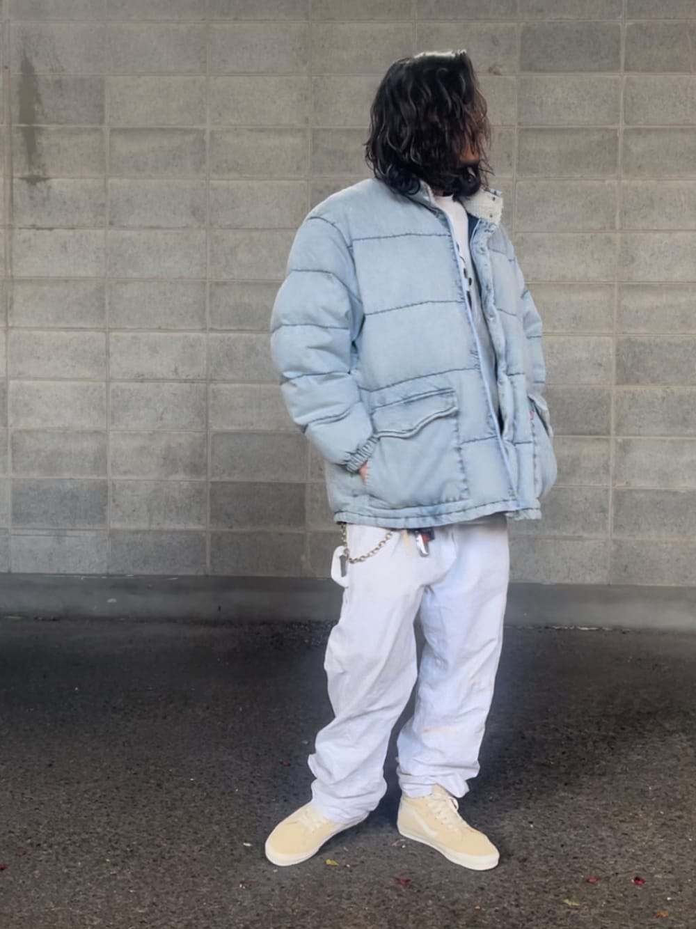 「リーバイス」｜「Levi'sのアイテム（ダウンジャケット/コート、ブルー系）」を使った、kenken4848さん（メンズ・185cm）の冬コーディネートの1枚目の写真