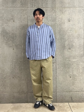 「GLOSTER（グロスター）の【リネン100％】バンドカラーシャツ（シャツ/ブラウス、ブルー系）」を使った、ハヤシさん（メンズ・183cm）の春コーディネート