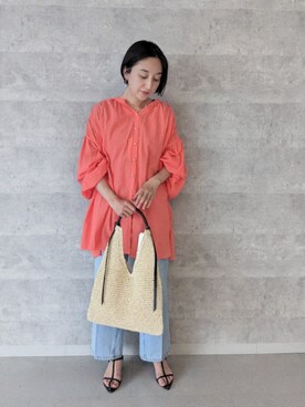 「fredy emue（フレディエミュ）の【fredyemueフレディエミュ】ドロストボリュームシャツブラウス（シャツ/ブラウス）」を使った、もっちゃんさん（レディース・160cm）の春コーディネート