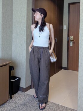 「大人カジュアルコーデ」｜「アイテム（サンダル）」を使った、もっちゃんさん（レディース・160cm）の夏コーディネート