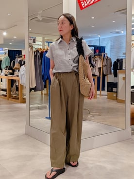 「fredy emue（フレディエミュ）のミリタリーボリュームパンツ（その他パンツ、グリーン系）」を使った、もっちゃんさん（レディース・160cm）の夏コーディネート