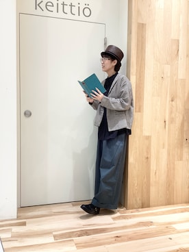 「アイテム（ノーカラージャケット）」を使った、keittioとなみさん（レディース・168cm）の秋コーディネート