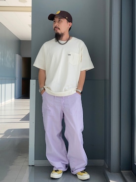 「アイテム（スニーカー、イエロー系）」を使った、えんどうさん（メンズ・165cm）の夏コーディネート