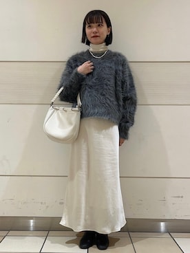 「SHIPS（シップス）の淡水パールマンテルネックレス 40cm（ネックレス）」を使った、新谷さん（レディース・157cm）の冬コーディネート