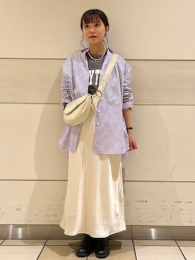 「SHIPS（シップス）の淡水パールマンテルネックレス 40cm（ネックレス）」を使った、新谷さん（レディース・157cm）の春コーディネート