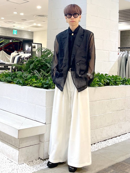 HAREヘップファイブてんまさんのドレスシューズを使ったコーディネート 