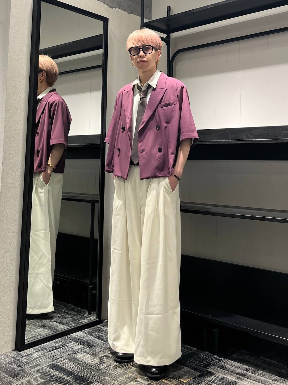 「きれいめ、韓国系、モード、シャツ、HARE」｜「HAREの【SET UP対応】TOROMIシャツSS（シャツ/ブラウス、ホワイト系）」を使った、てんまさん（メンズ・181cm）の夏コーディネートの1枚目の写真