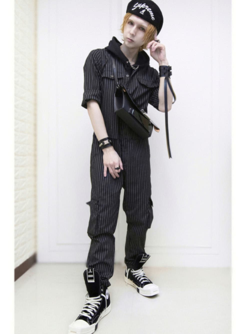 「リックオウエンス コンバース、リックオウエンス コンバース wear、rick owens x converse、RICK OWENS DRKSHDW、Converse x DRKSHDW TURBODRK CHUCK 70、RickOwensDRKSHDW、supreme x kangol、converse rick owens ootd、supreme beret、TURBODRK Chuck 70、maison margiela snatched」｜「Supreme のアイテム（ハンチング/ベレー帽、ブラック系）」を使った、shoutatthedevilさん（メンズ・173cm）の夏コーディネートの1枚目の写真
