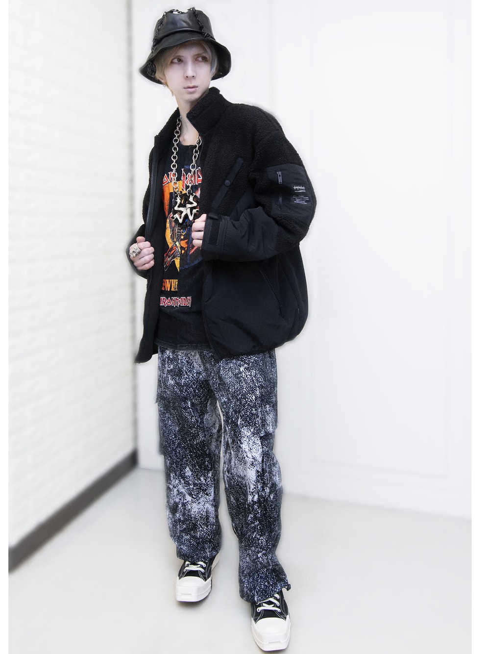 「RICK OWENS、IRON MAIDEN、band tee、GUxUndercover、gu undercover」｜「devil666ishのアイテム（キャップ、ブラック系）」を使った、shoutatthedevilさん（メンズ・173cm）の秋コーディネートの1枚目の写真