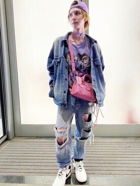 スニーカーを使った Balenciaga のメンズ人気ファッションコーディネート Wear