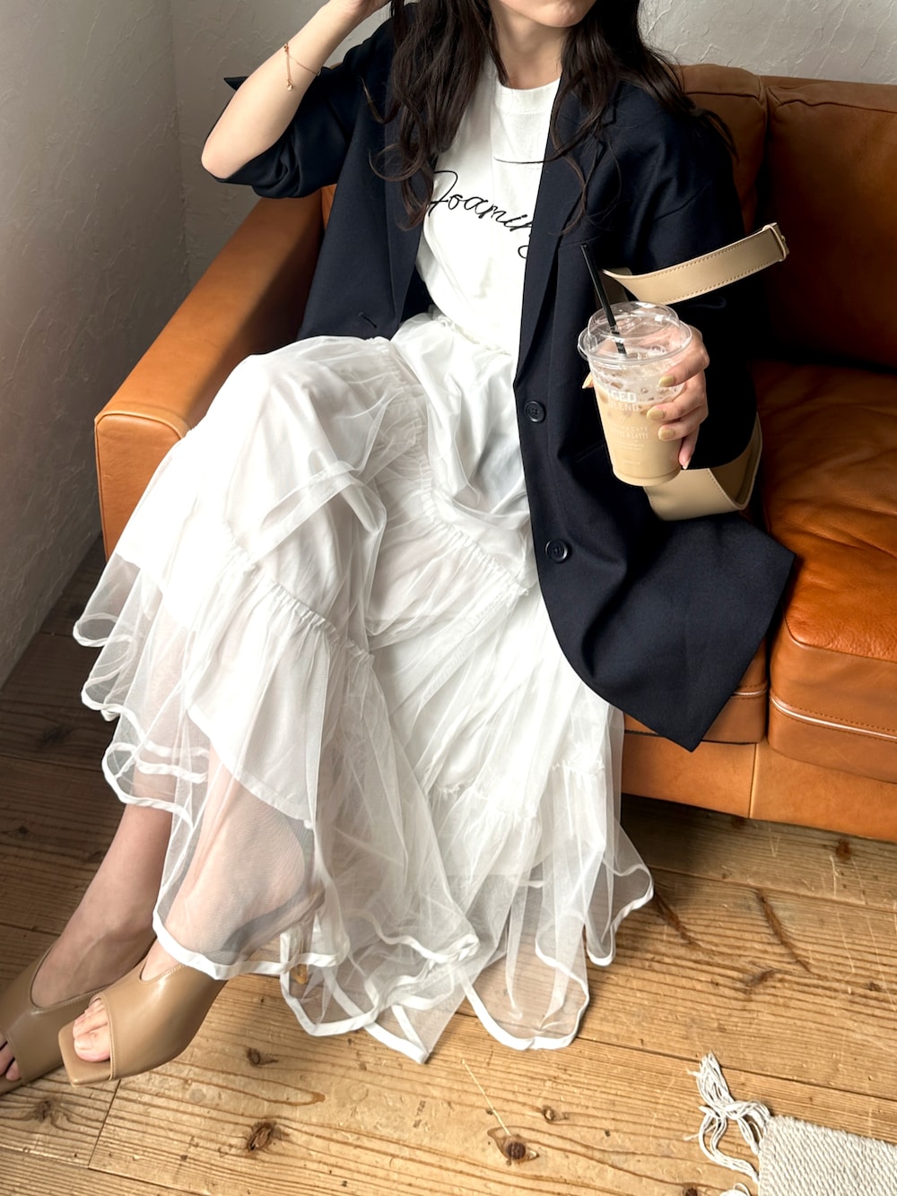 「オトナカジュアル、春夏コーデ、プチプラ、プチプラコーデ、スカート、ロゴT、Tシャツ、Tシャツコーデ、ジャケット、お出かけコーデ、休日スタイル、今日のコーデ、おしゃれさんと繋がりたい、いいね、save、フォローお願いします🤑、オトナカワイイ」｜「LUCYのLUCY/【24年春夏新作】ルーズテーラードジャケット（テーラードジャケット、ブラック系）」を使った、Junoさん（レディース・162cm）の春コーディネートの1枚目の写真