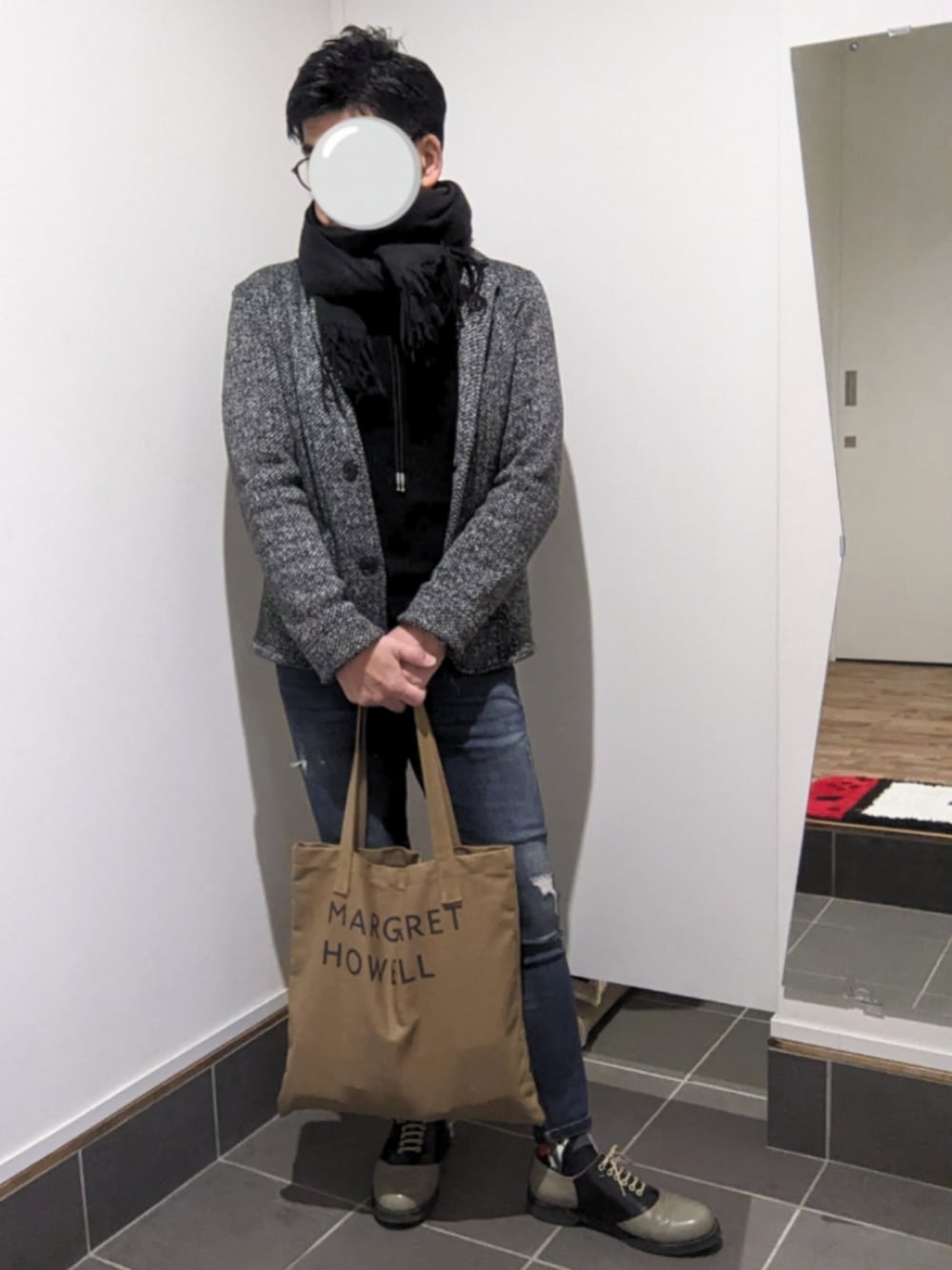 「URBAN RESEARCHのアイテム（テーラードジャケット、グレー系）」を使った、☆taku☆さん（メンズ・172cm）の春コーディネートの1枚目の写真