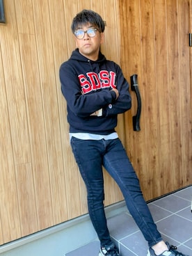 「Champion（チャンピオン）のアイテム（パーカー、ブラック系）」を使った、☆ｔａｋｕ☆さん（メンズ・172cm）の春コーディネート