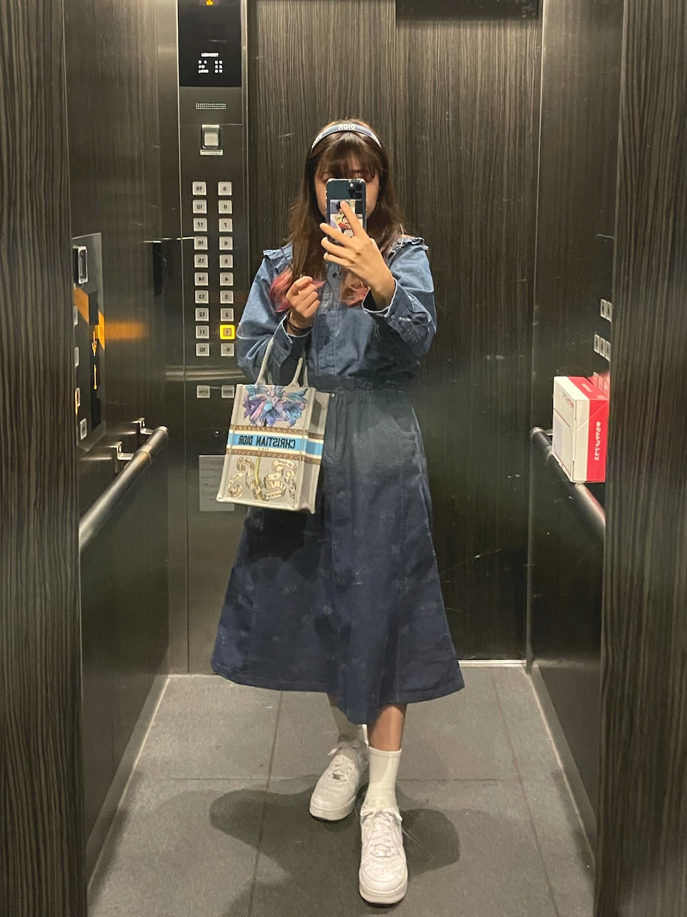Diorのカチューシャを使った人気ファッションコーディネート - WEAR