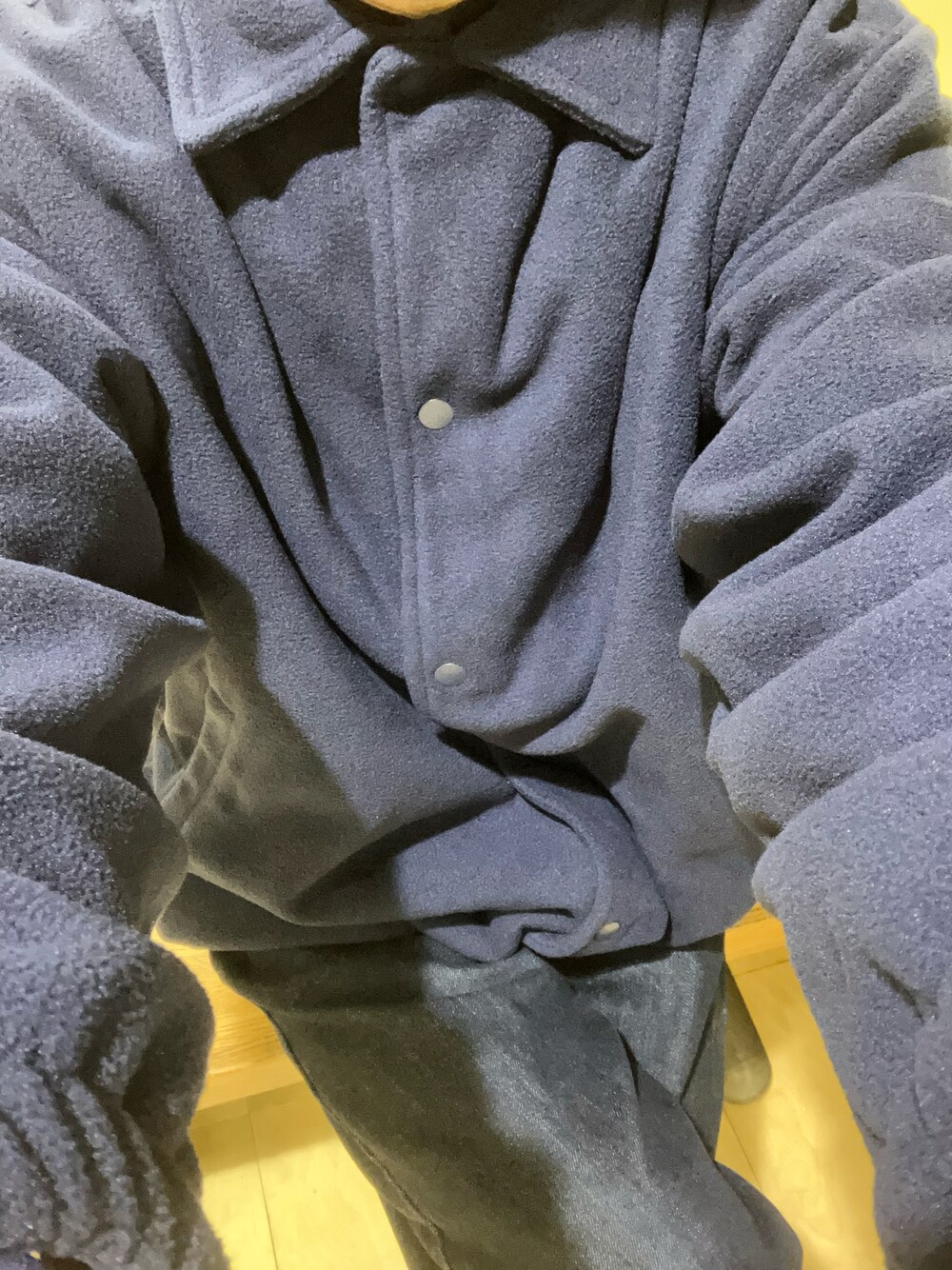 「U.S. POLO ASSN.のアイテム（ノーカラージャケット、ブルー系）」を使った、kosukeさん（メンズ・173cm）の春コーディネートの1枚目の写真