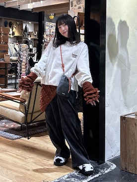 「アイテム（スリッポン）」を使った、h0peeekoさん（レディース・151cm）の冬コーディネート