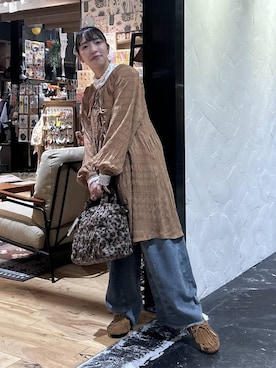 「アイテム（モカシン/デッキシューズ）」を使った、h0peeekoさん（レディース・151cm）の秋コーディネート
