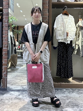 「niko and...（ニコアンド）のBOYSフィールドベスト（ベスト、ベージュ系）」を使った、h0peeekoさん（レディース・152cm）の春コーディネート