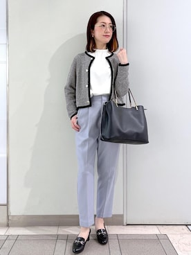 「オフホワイト」｜「アイテム（ローファー）」を使った、toshicoさん（レディース・165cm）の冬コーディネート