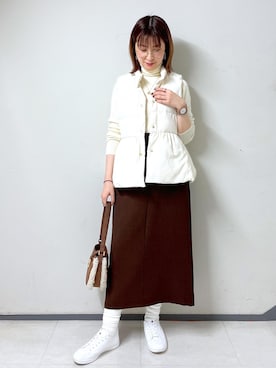 「アイテム（ダウンベスト）」を使った、toshicoさん（レディース・165cm・30代）の秋コーディネート