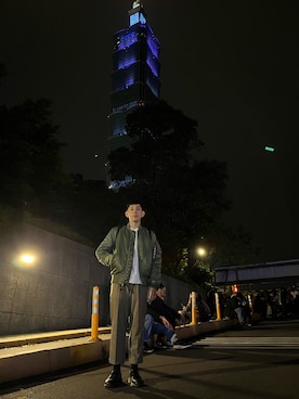 「plain-me（プレインミー）のアイテム（スラックス）」を使った、Billyさん（メンズ・172cm）の冬コーディネート