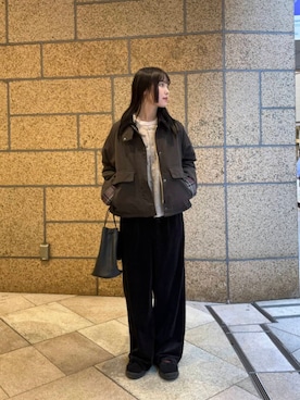 「バブアー」｜「アイテム（その他アウター）」を使った、内山千笑さん（レディース・161cm）の秋コーディネート