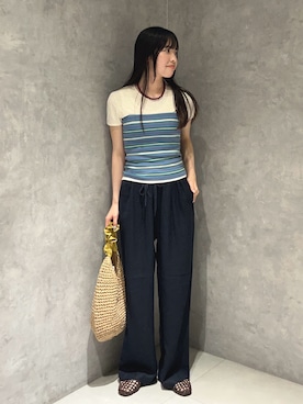 「URBAN RESEARCH DOORS（アーバンリサーチドアーズ）のRYE TENDER　VESCOVI TOP（チューブトップ、グリーン系）」を使った、内山千笑さん（レディース・160cm）の夏コーディネート