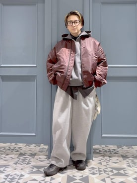 「デート/ロマンティック」｜「アイテム（スウェットパンツ）」を使った、はいねさん（メンズ・165cm）の冬コーディネート