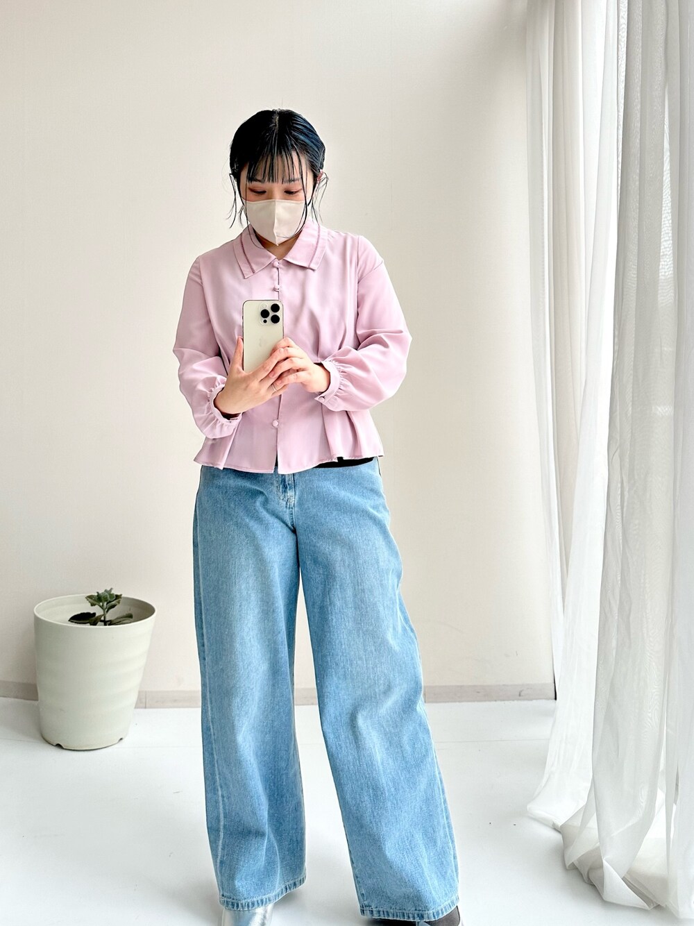 「ニッセングラマー、大きな胸専用、スタッフコーデ、スタッフ、レディースファッション、ブラウス、きれいめカジュアル、春コーデ、大きい胸レディースファッション」｜「nissenの【大きい胸専用】ビッグカラーウエストタックブラウス（共布ひも、チラ見え防止の隠しボタン付）（シャツ/ブラウス、パープル系）」を使った、むよさん（レディース・158cm）の冬コーディネートの1枚目の写真