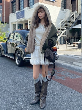 「アイテム（ソックス/靴下）」を使った、タカハシモエさん（レディース・162cm）の秋コーディネート